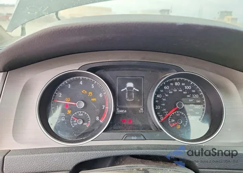 2015 Volkswagen Golf z USA, uszkodzony, nr VIN 3VW817AU8FM063019